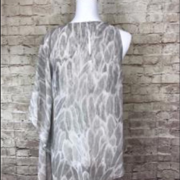 HALSTON HERITAGE Asymmetric Feather Print Blouse - Picture 3 of 7
